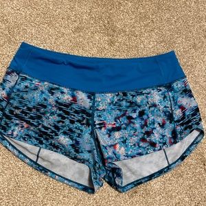Lululemon Low rise speed up shorts. 2”